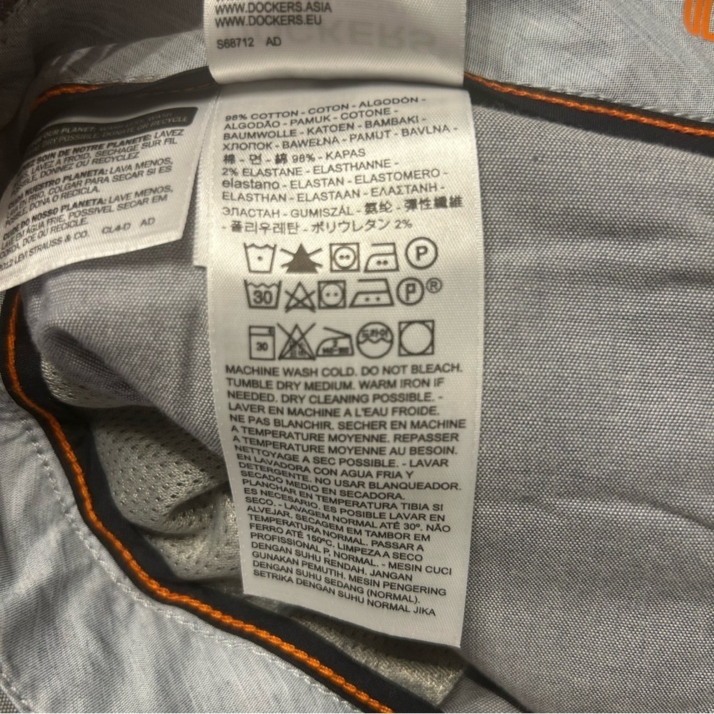 *NWT* Dockers Men’s Gray Supreme Flex Ultimate Shorts, Size 38 - Picture 9 of 9